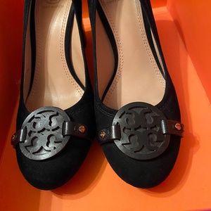 Tory Burch block pumps
